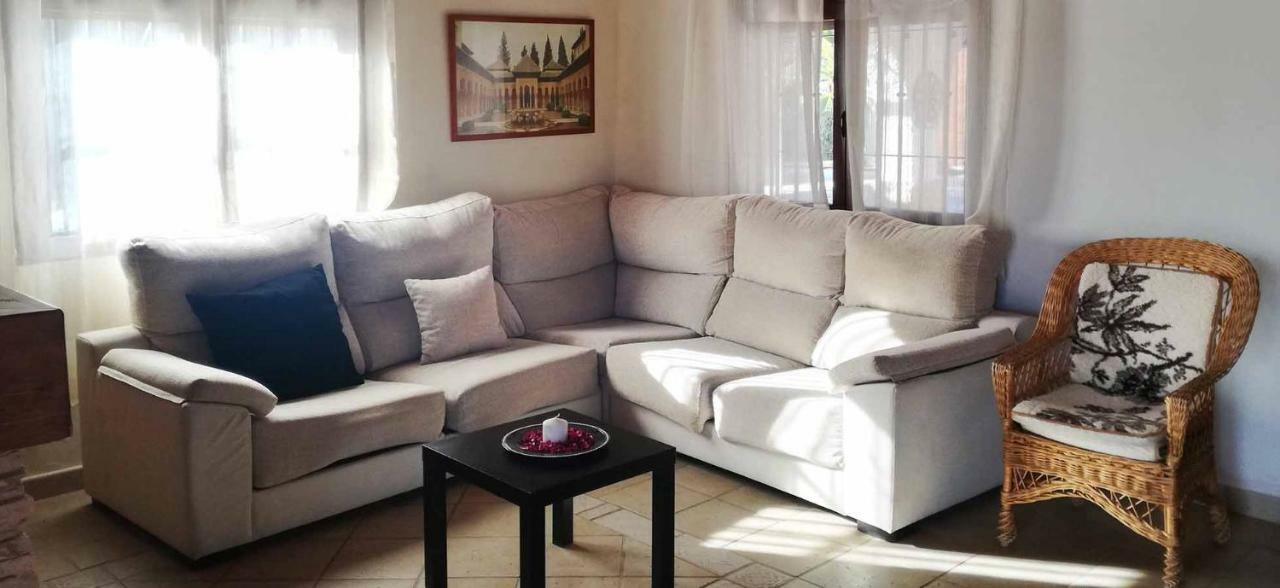 Villa Capricho De Luna Caparacena 외부 사진